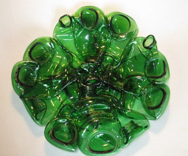 Centrotavola con bottiglie, Centrepiece with bottles