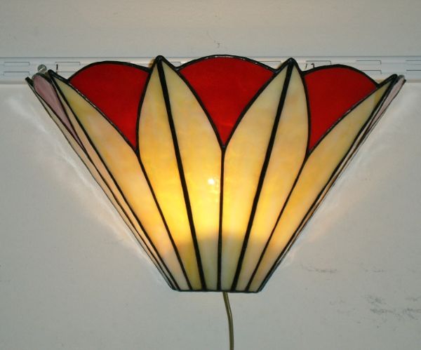 Korolle sconce, 